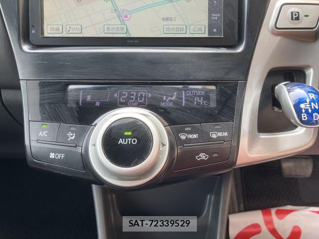 Toyota PRIUS ALPHA 2011-07 7223887-25