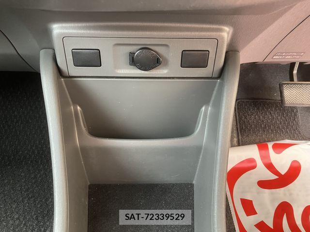 Toyota PRIUS ALPHA 2011-07 7223887-26