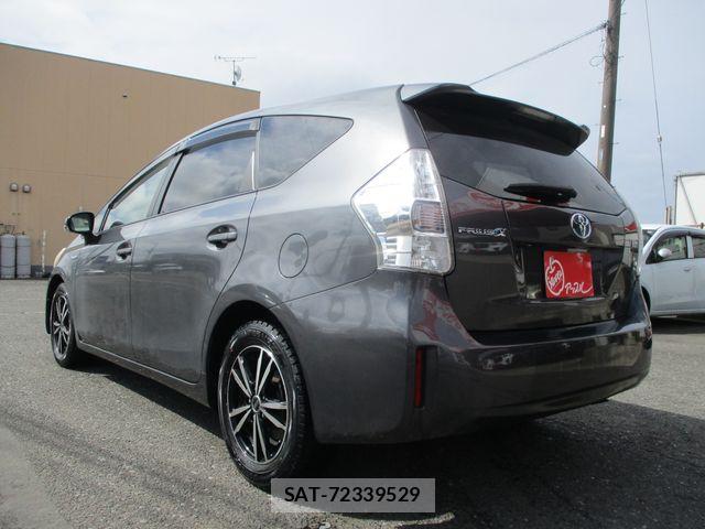 Toyota PRIUS ALPHA 2011-07 7223887-6