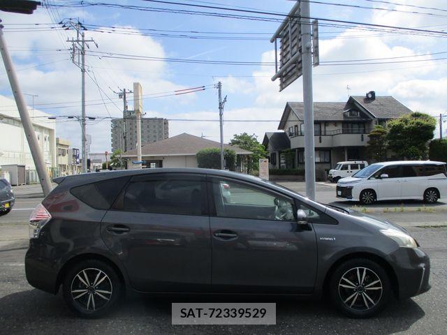 Toyota PRIUS ALPHA 2011-07 7223887-7