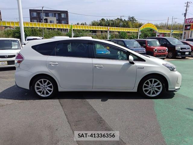 Toyota PRIUS ALPHA 2016-01 7223904-9
