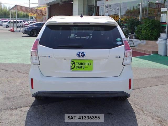 Toyota PRIUS ALPHA 2016-01 7223904-10