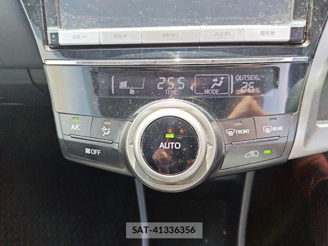 Toyota PRIUS ALPHA 2016-01 7223904-16