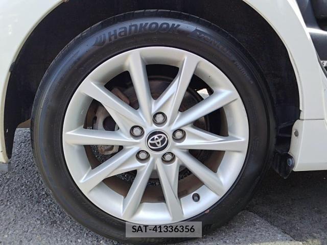 Toyota PRIUS ALPHA 2016-01 7223904-25