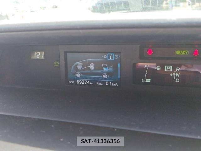 Toyota PRIUS ALPHA 2016-01 7223904-28