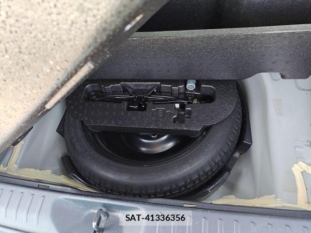 Toyota PRIUS ALPHA 2016-01 7223904-29