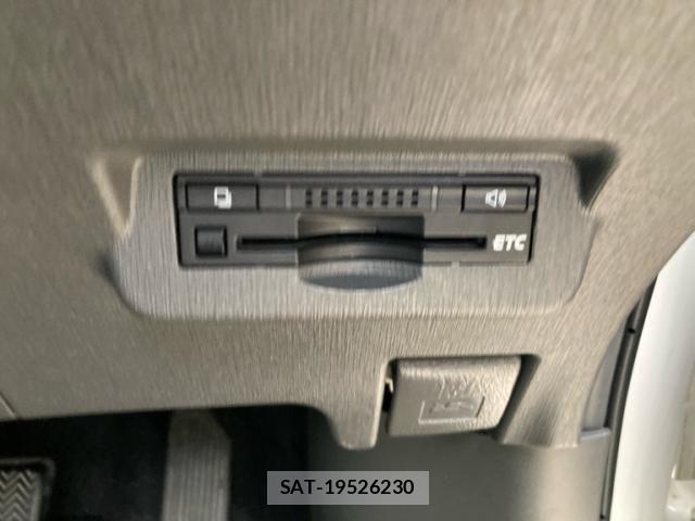 Toyota PRIUS ALPHA 2012-08 7223899-13