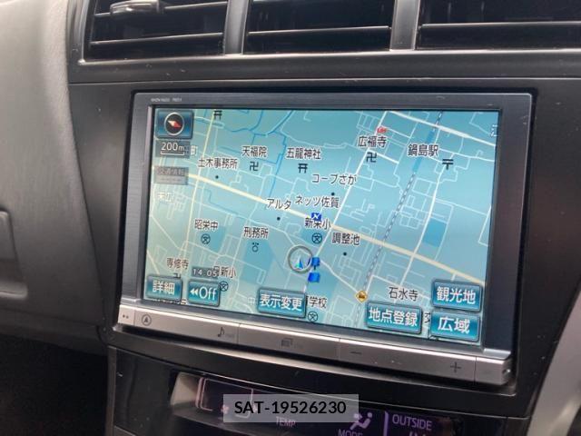 Toyota PRIUS ALPHA 2012-08 7223899-17