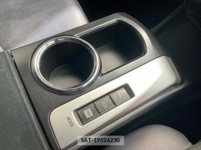 Toyota PRIUS ALPHA 2012-08 7223899-21