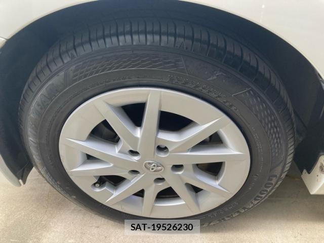 Toyota PRIUS ALPHA 2012-08 7223899-23