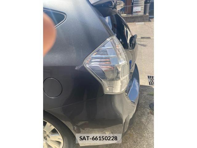 Toyota PRIUS ALPHA 2013-04 7215554-9