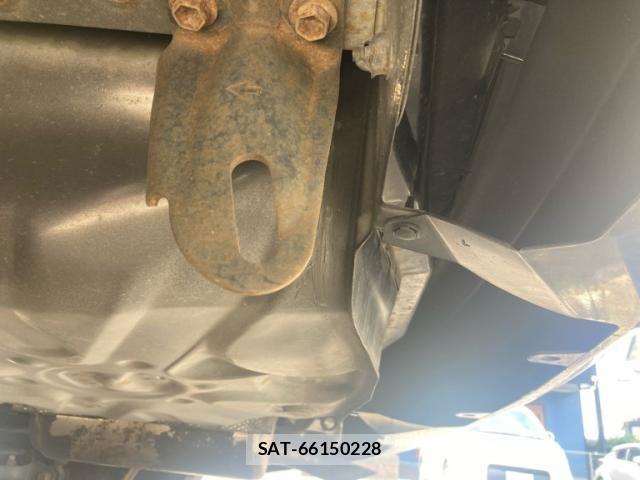 Toyota PRIUS ALPHA 2013-04 7215554-12