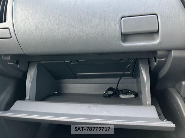 Toyota PRIUS ALPHA 2013-03 7215548-7