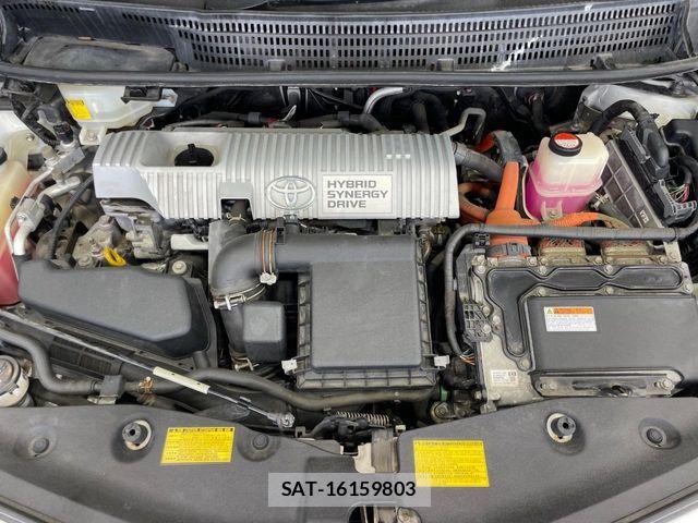 Toyota PRIUS ALPHA 2014-08 7218491-17