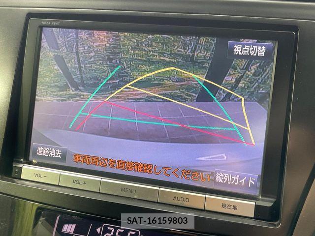 Toyota PRIUS ALPHA 2014-08 7218491-3