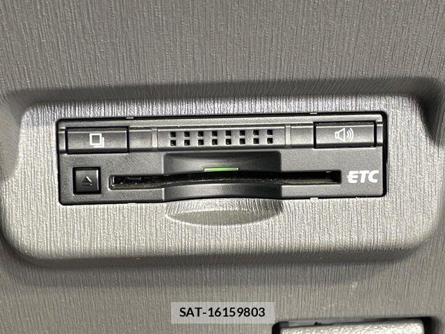 Toyota PRIUS ALPHA 2014-08 7218491-5