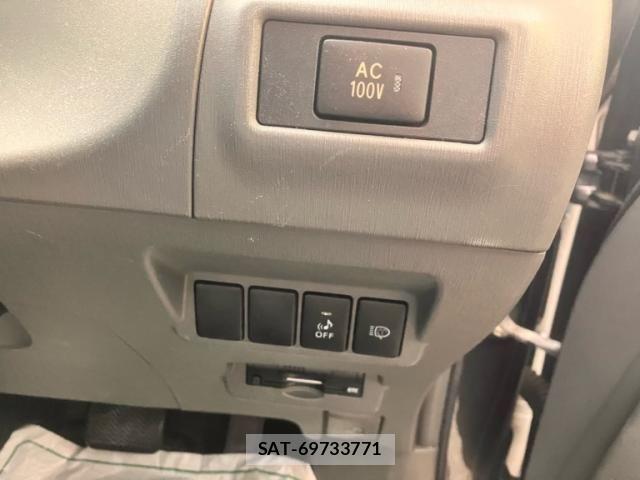 Toyota PRIUS ALPHA 2014-01 7223901-19
