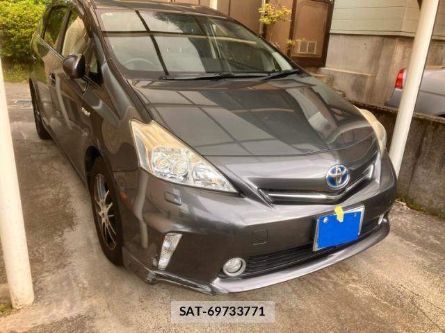 Toyota PRIUS ALPHA 2014-01 7223901-2