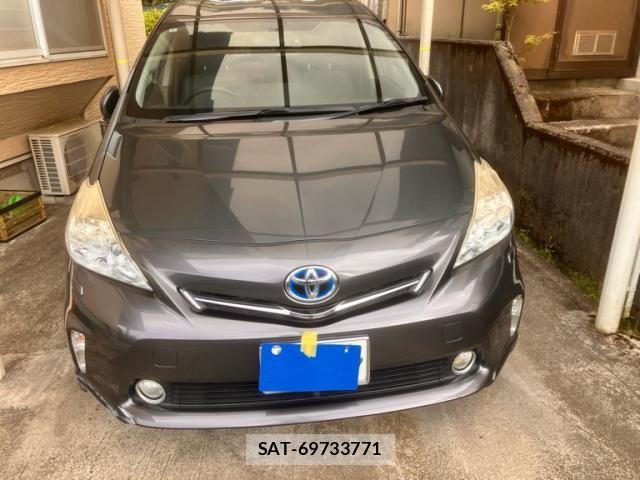 Toyota PRIUS ALPHA 2014-01 7223901-3