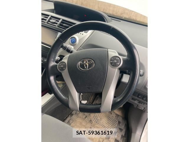 Toyota PRIUS ALPHA 2011-09 7223886-13