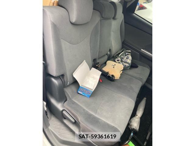Toyota PRIUS ALPHA 2011-09 7223886-17