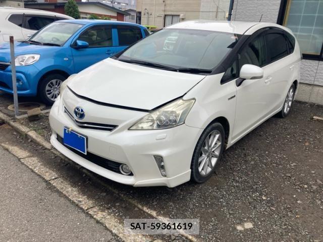 Toyota PRIUS ALPHA 2011-09 7223886-1