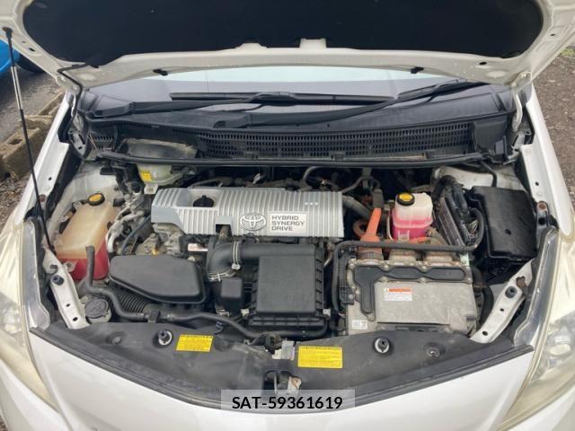 Toyota PRIUS ALPHA 2011-09 7223886-7