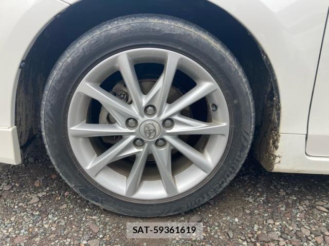 Toyota PRIUS ALPHA 2011-09 7223886-8
