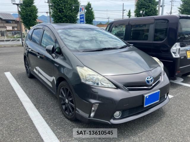 Toyota PRIUS ALPHA 2012-03 7223890-0
