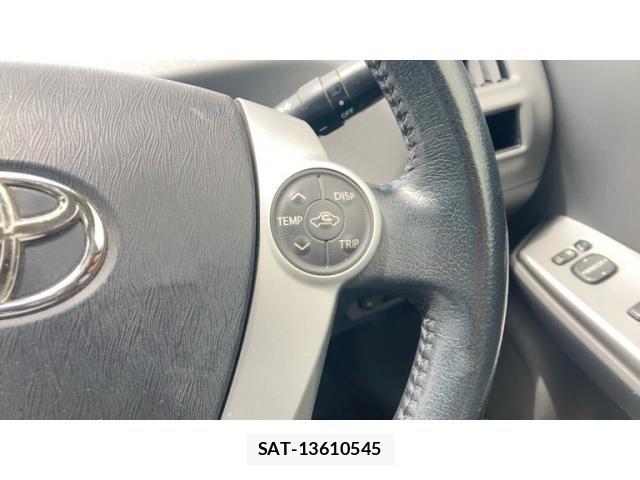 Toyota PRIUS ALPHA 2012-03 7223890-16