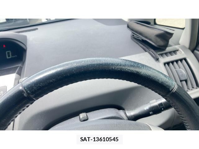 Toyota PRIUS ALPHA 2012-03 7223890-18