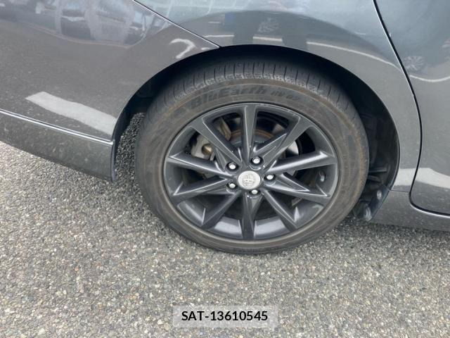 Toyota PRIUS ALPHA 2012-03 7223890-4