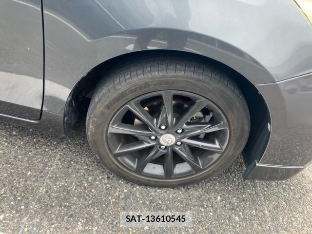 Toyota PRIUS ALPHA 2012-03 7223890-5