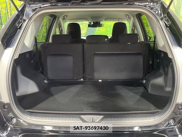 Toyota PRIUS ALPHA 2019-06 7223909-9