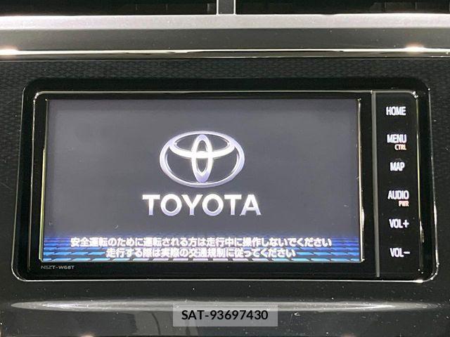 Toyota PRIUS ALPHA 2019-06 7223909-2
