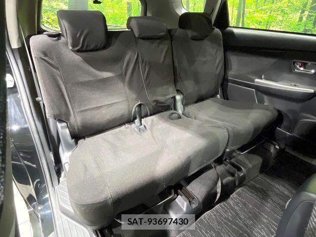 Toyota PRIUS ALPHA 2019-06 7223909-8