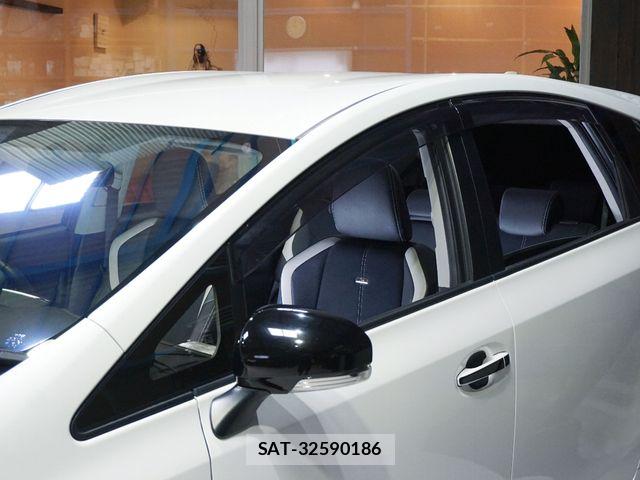 Toyota PRIUS ALPHA 2016-06 7218155-9
