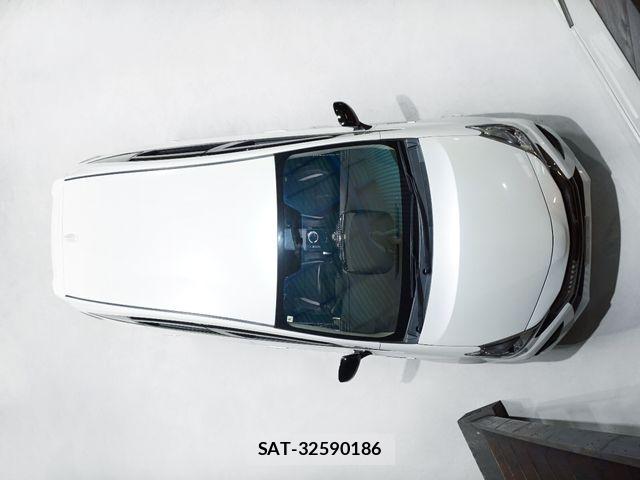 Toyota PRIUS ALPHA 2016-06 7218155-18