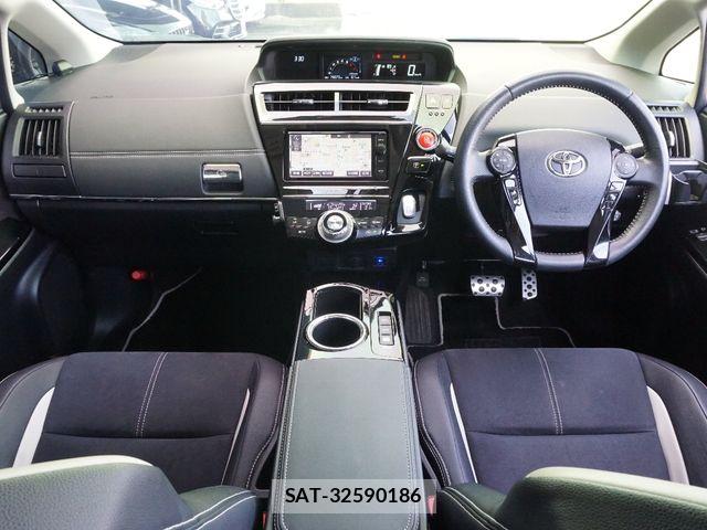 Toyota PRIUS ALPHA 2016-06 7218155-19