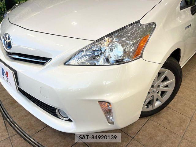 Toyota PRIUS ALPHA 2012-06 7217249-11