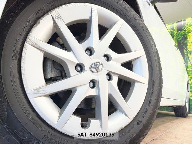Toyota PRIUS ALPHA 2012-06 7217249-12
