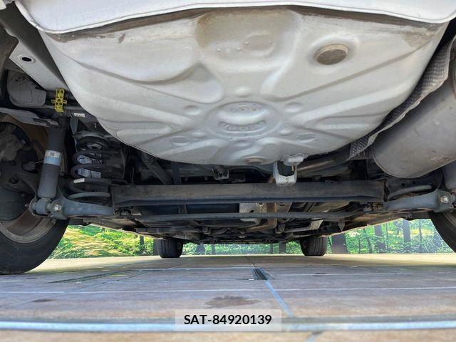 Toyota PRIUS ALPHA 2012-06 7217249-18