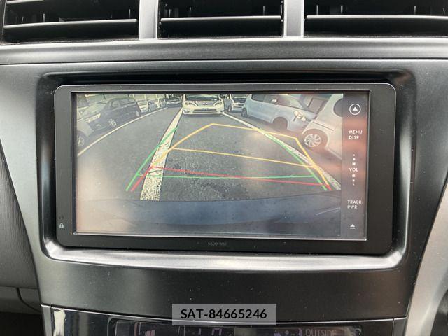Toyota PRIUS ALPHA 2011-08 7216153-7