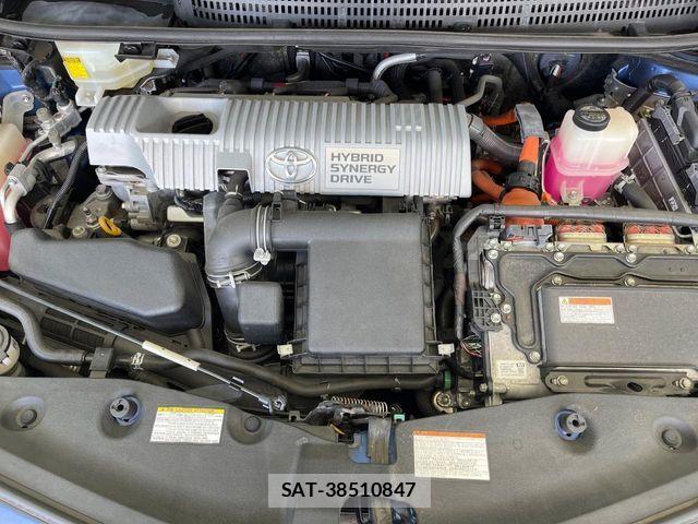 Toyota PRIUS ALPHA 2015-08 7223903-18