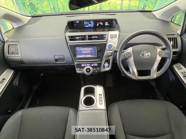 Toyota PRIUS ALPHA 2015-08 7223903-2