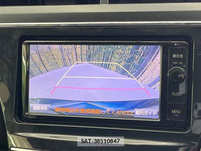 Toyota PRIUS ALPHA 2015-08 7223903-4