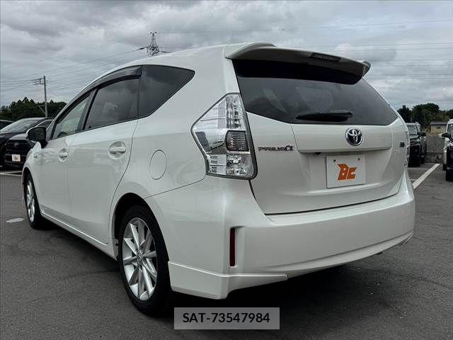 Toyota PRIUS ALPHA 2013-10 7223896-12