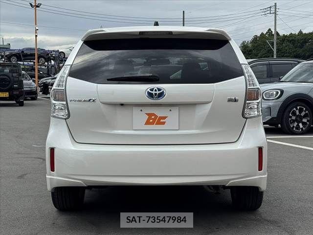 Toyota PRIUS ALPHA 2013-10 7223896-13