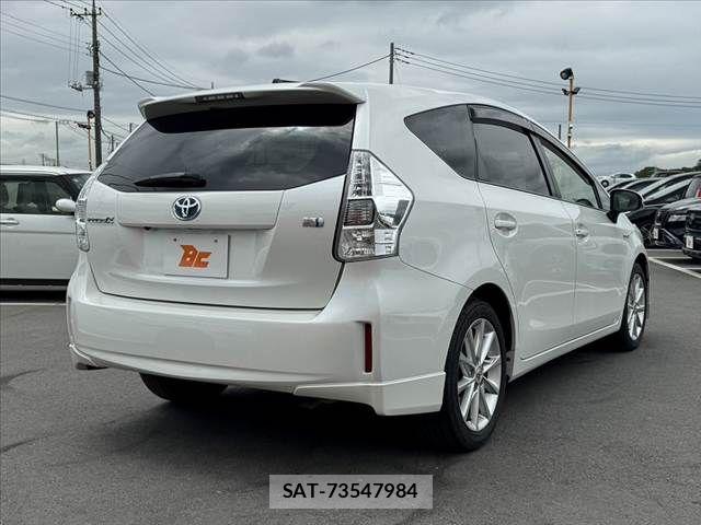 Toyota PRIUS ALPHA 2013-10 7223896-14