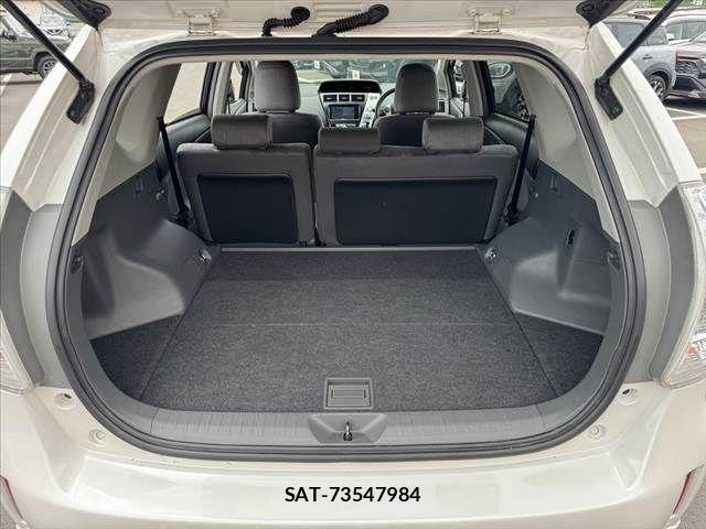 Toyota PRIUS ALPHA 2013-10 7223896-18